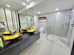 Pasir Ris Beach Park (D18), Semi-Detached #578116431